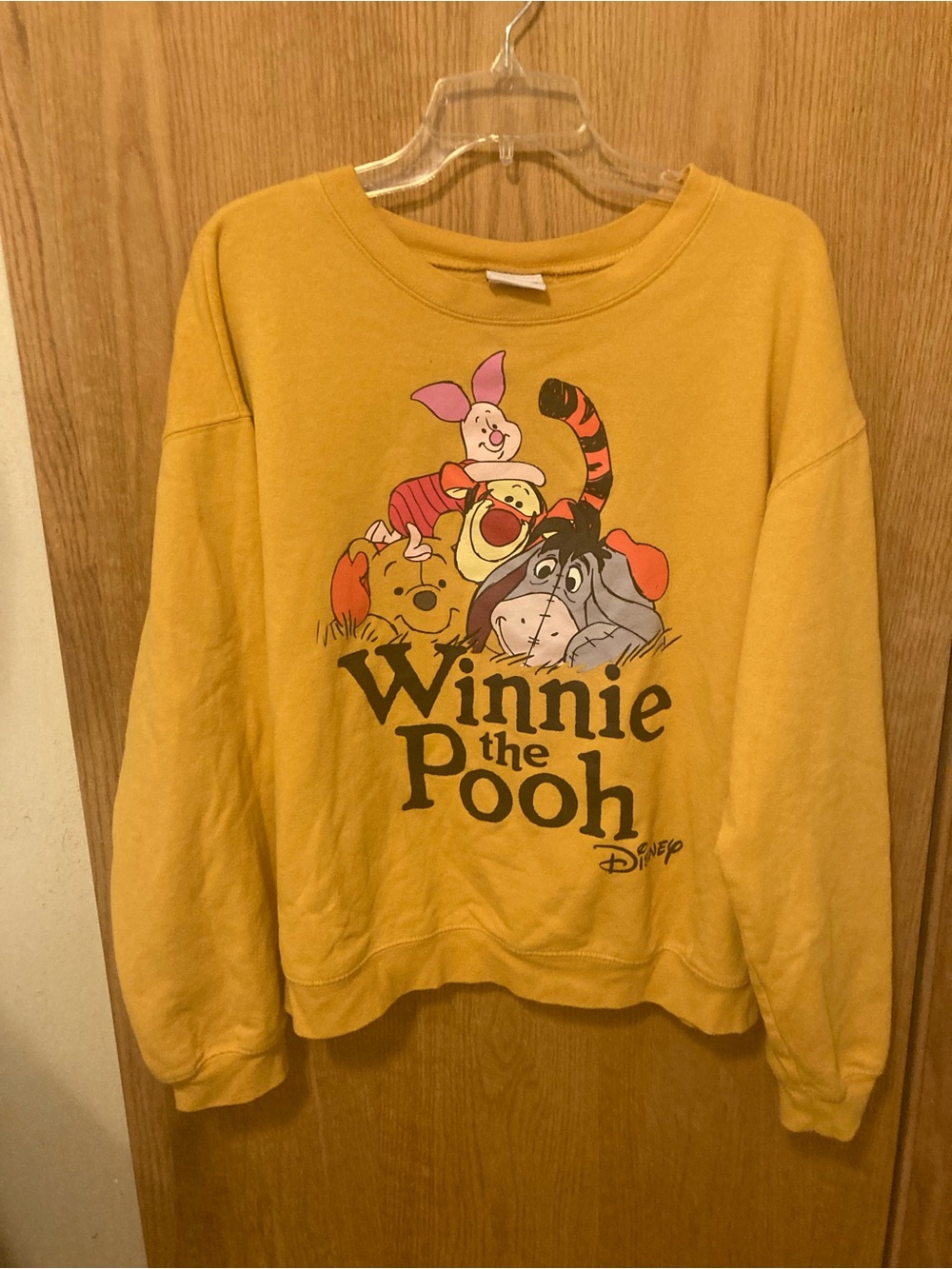 Disney Winnie the Pooh Yellow Graphic Sweatshirt Jrs. L (11-13)